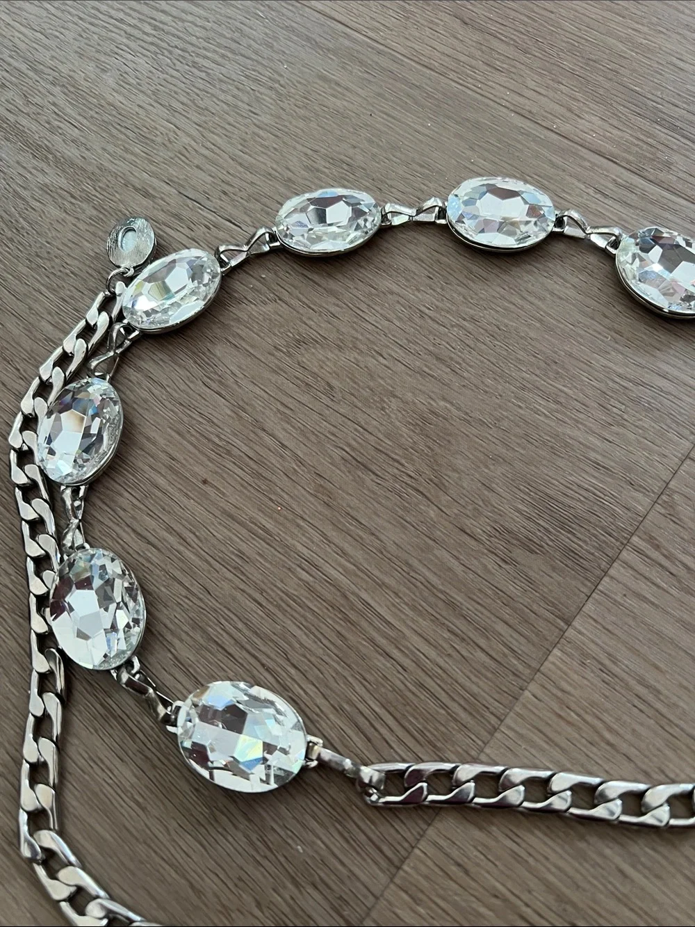 Cordelia shimmering oval